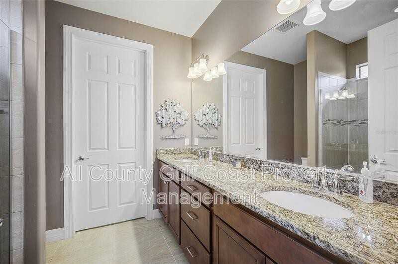 13837 Posada St - Photo 7 of 34