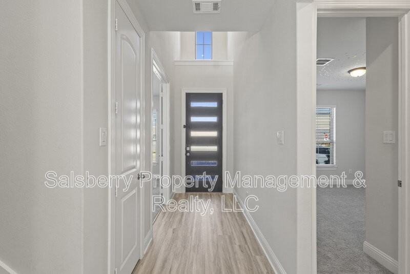 2021 Daniel Dr - Photo 4 of 40