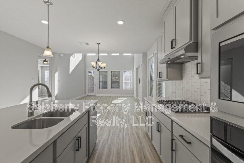 2021 Daniel Dr - Photo 7 of 40