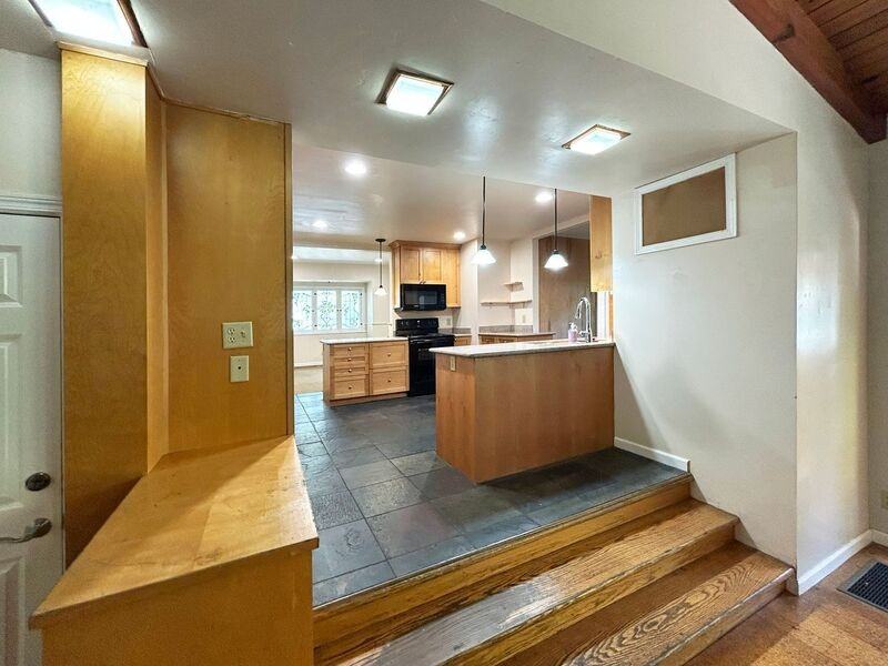 2109 Alder St - Photo 7 of 35