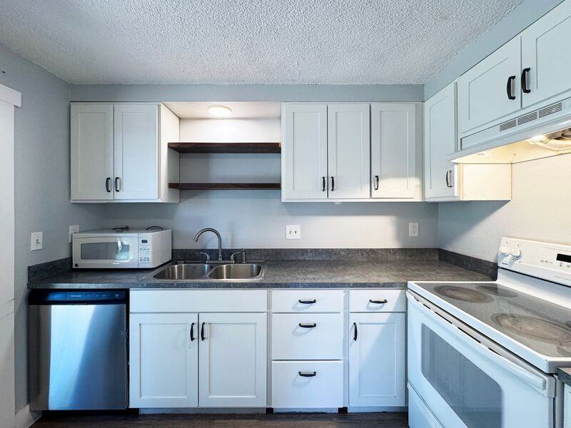 519 Cinderella Loop - Photo 6 of 26