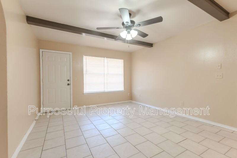 809 Meadowgreen Dr - Photo 7 of 26