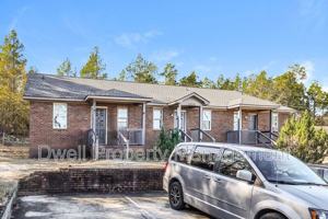featured image of 2828 Lumpkin Rd #B