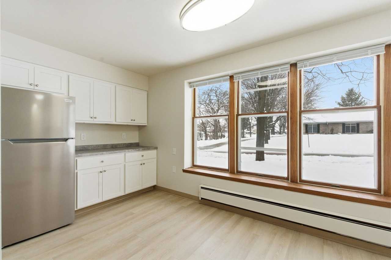 Campus Park Apartments & Commercial - Photo 6 of 46