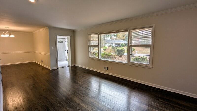 294 Robin Ln Se - Photo 3 of 21