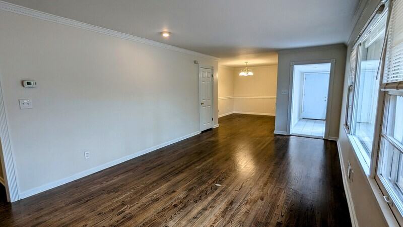 294 Robin Ln Se - Photo 4 of 21