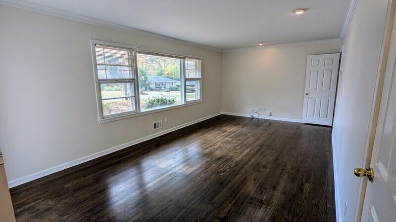 294 Robin Ln Se - Photo 5 of 21