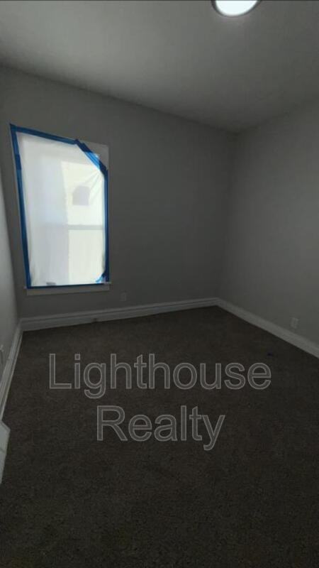 4216 Jefferson St - Photo 3 of 10