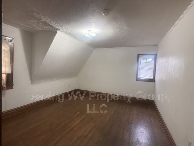 1208 Kanawha Ter #5 - Photo 6 of 7