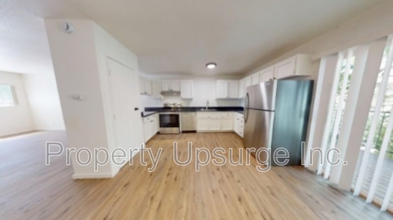 1045 California St - Photo 3 of 14