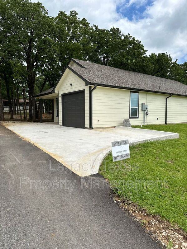 405 Kaether Ln - Photo 2 of 22