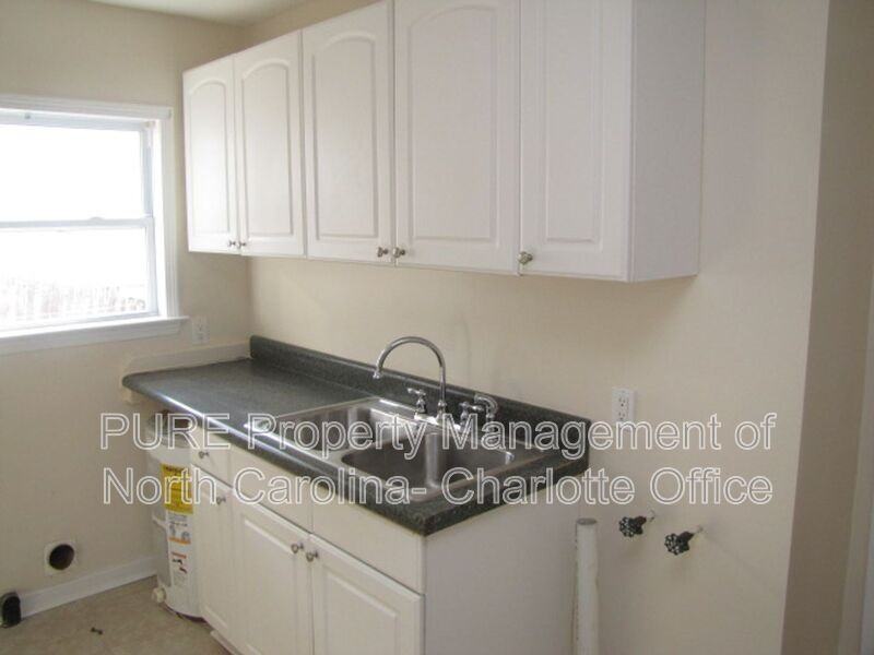 1933 St Luke St #2 - Photo 3 of 6