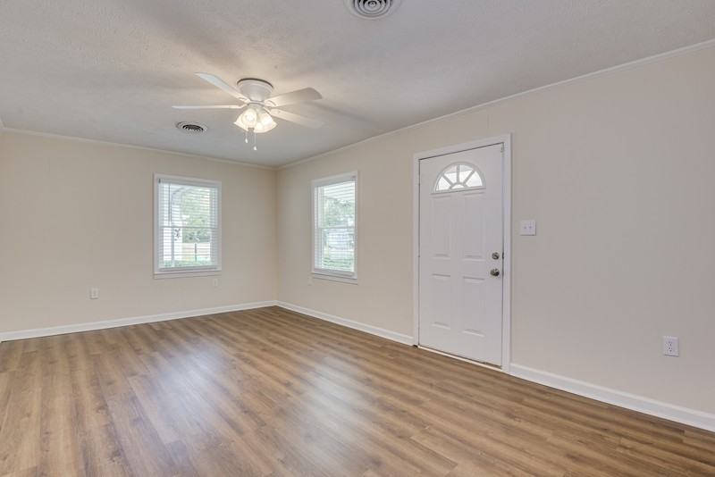 103 Smallridge St - Photo 6 of 37