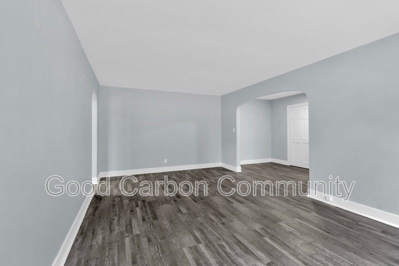 29 Benwood Ave #44 - Photo 2 of 15