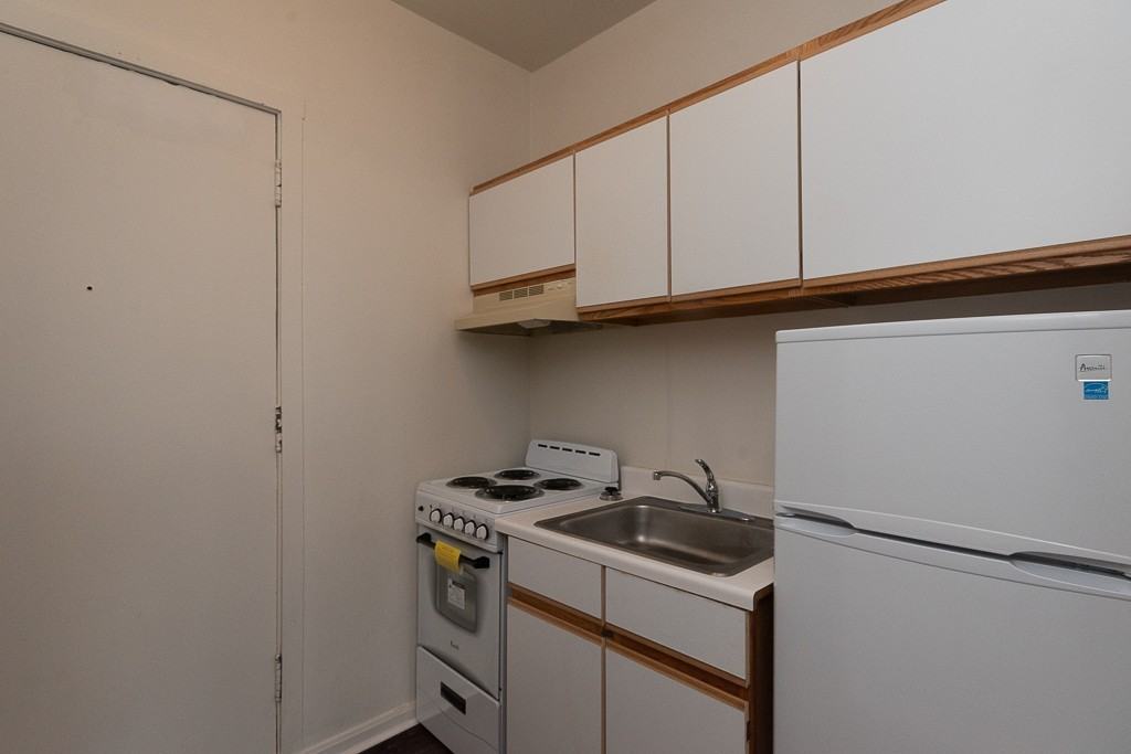 3957 W Irving Park Rd #318 - Photo 3 of 14