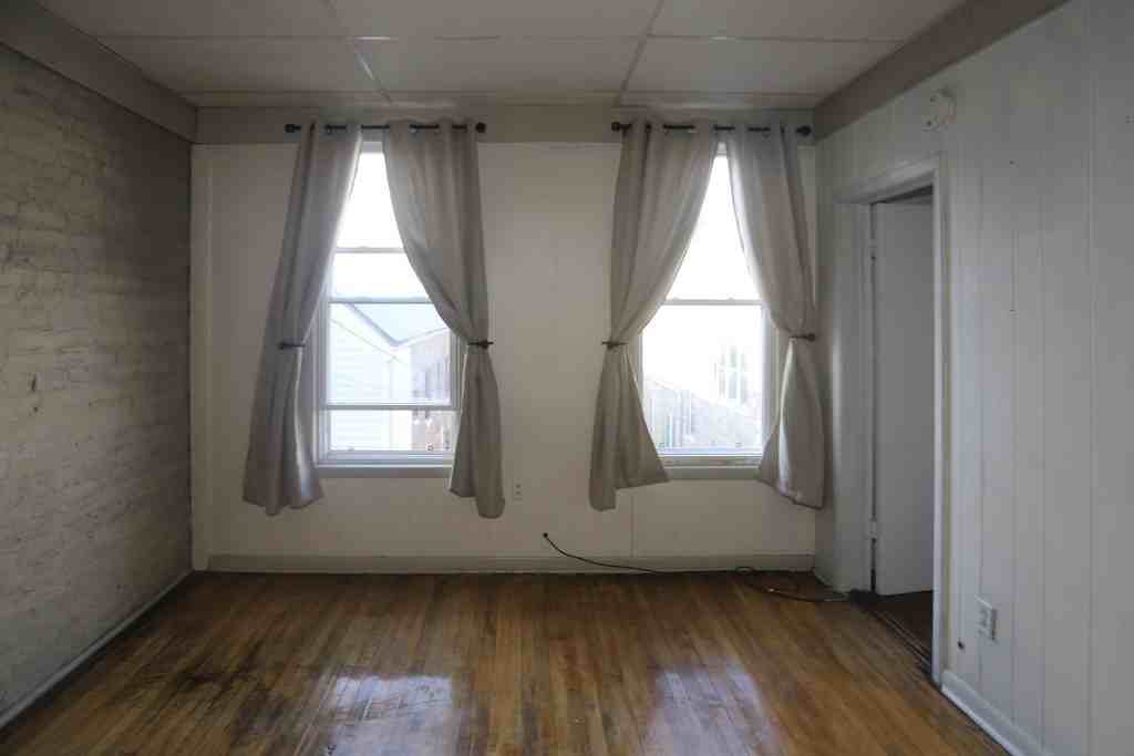 2141 W Webster Ave #2R - Photo 6 of 16