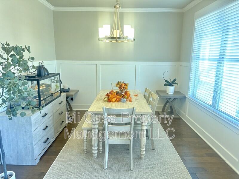 402 Hinton Farm Way - Photo 6 of 17