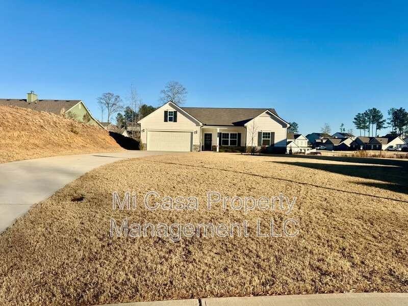 1 Lyndhurst Dr - Photo 2 of 12