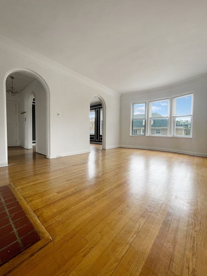 The Henley Detroit - Photo 2 of 5