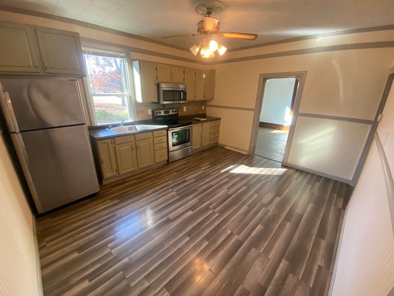 34 School St - Photo 2 of 13