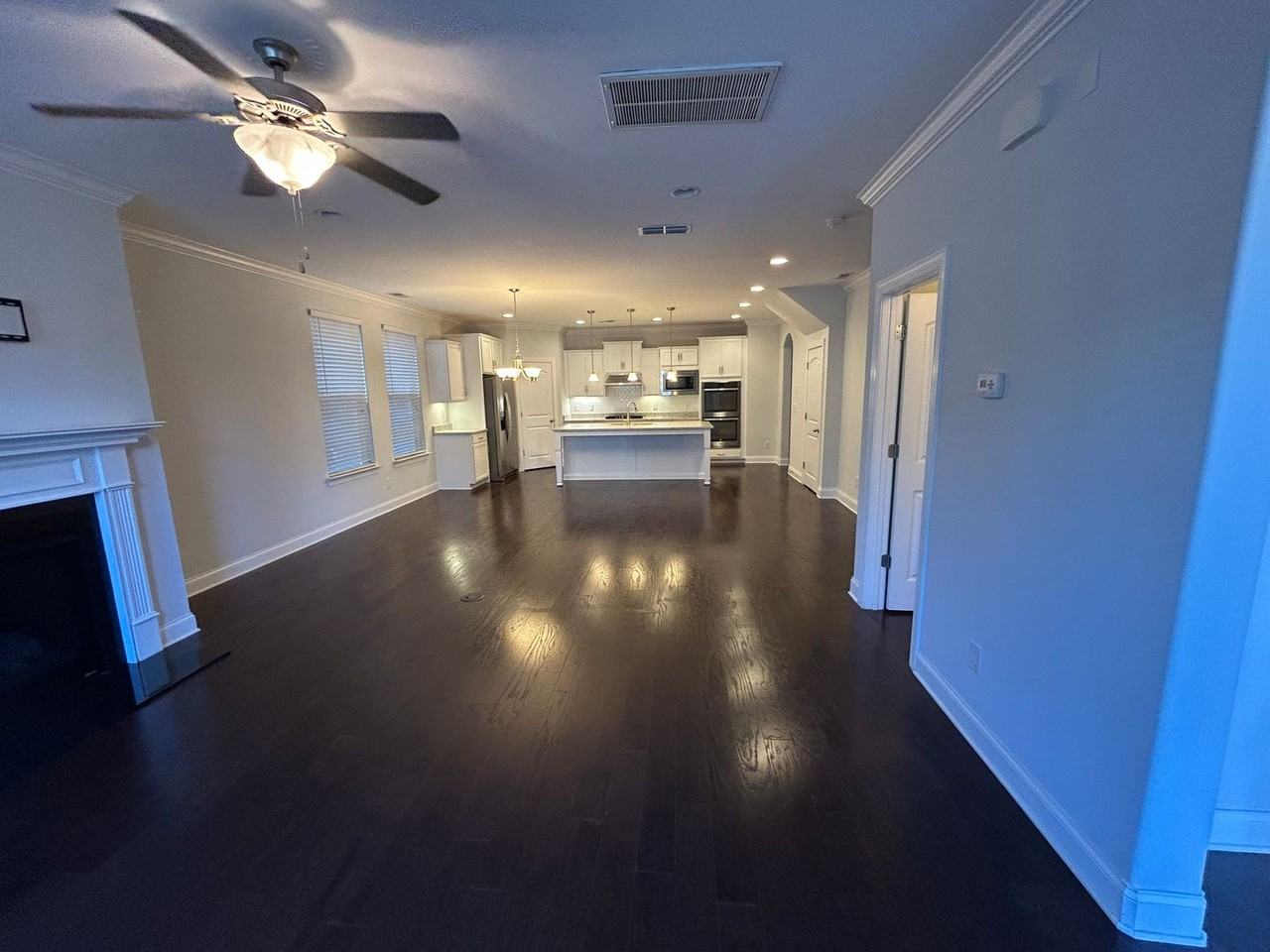 330 Cornelius Way - Photo 2 of 17