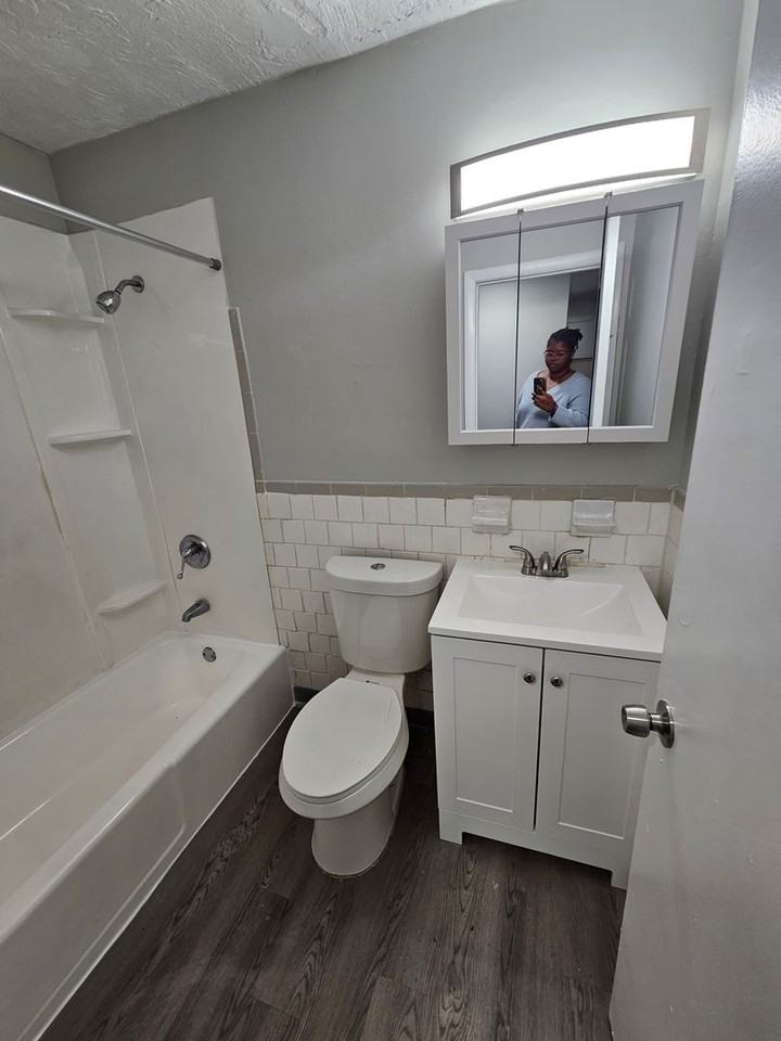 89 Tennis - Photo 3 of 4