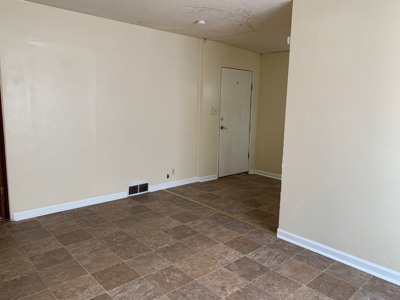 Belaire - Photo 2 of 6