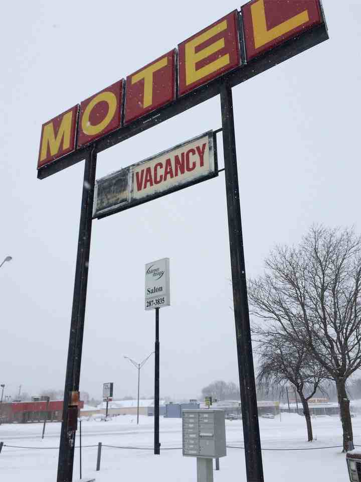 Belaire - Photo 5 of 6