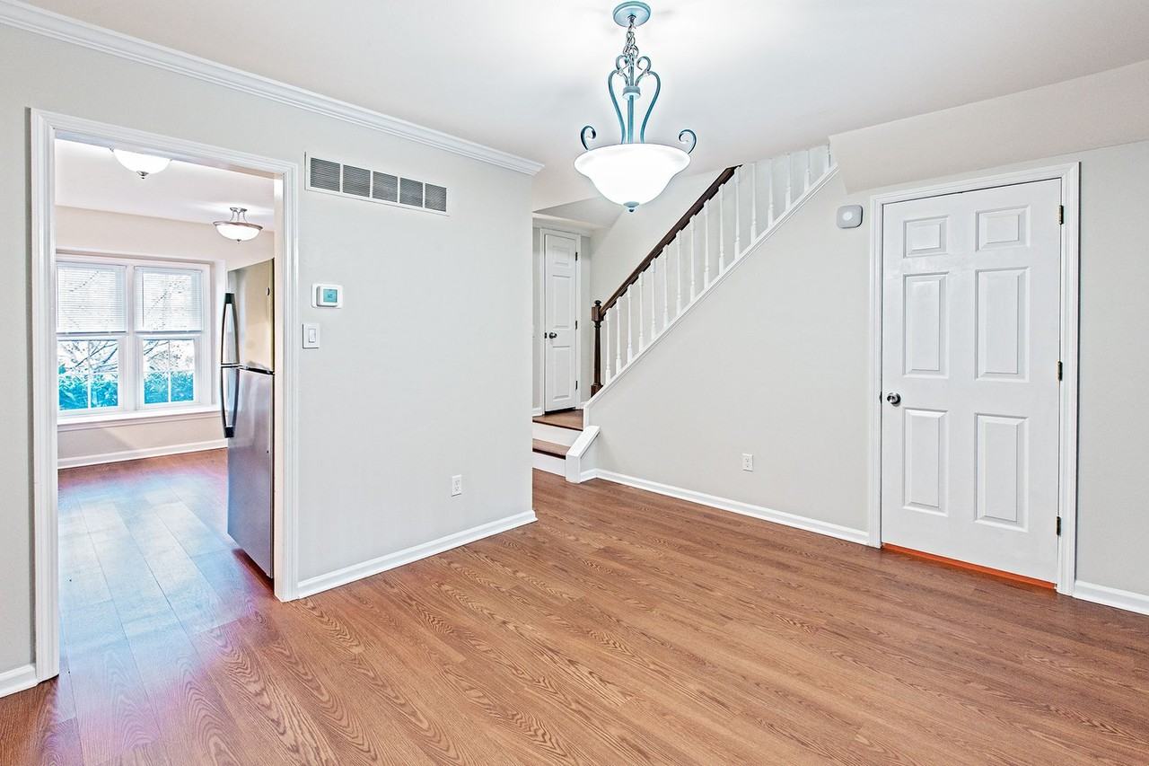 847 Stockbridge Dr - Photo 6 of 18