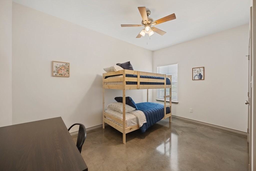 10071 Shadow Wood Circle - Photo 6 of 38