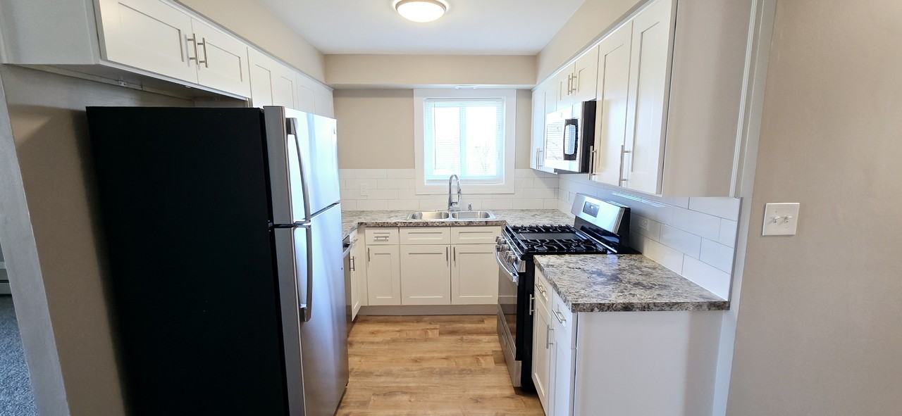 9700 Karlov - Photo 2 of 4