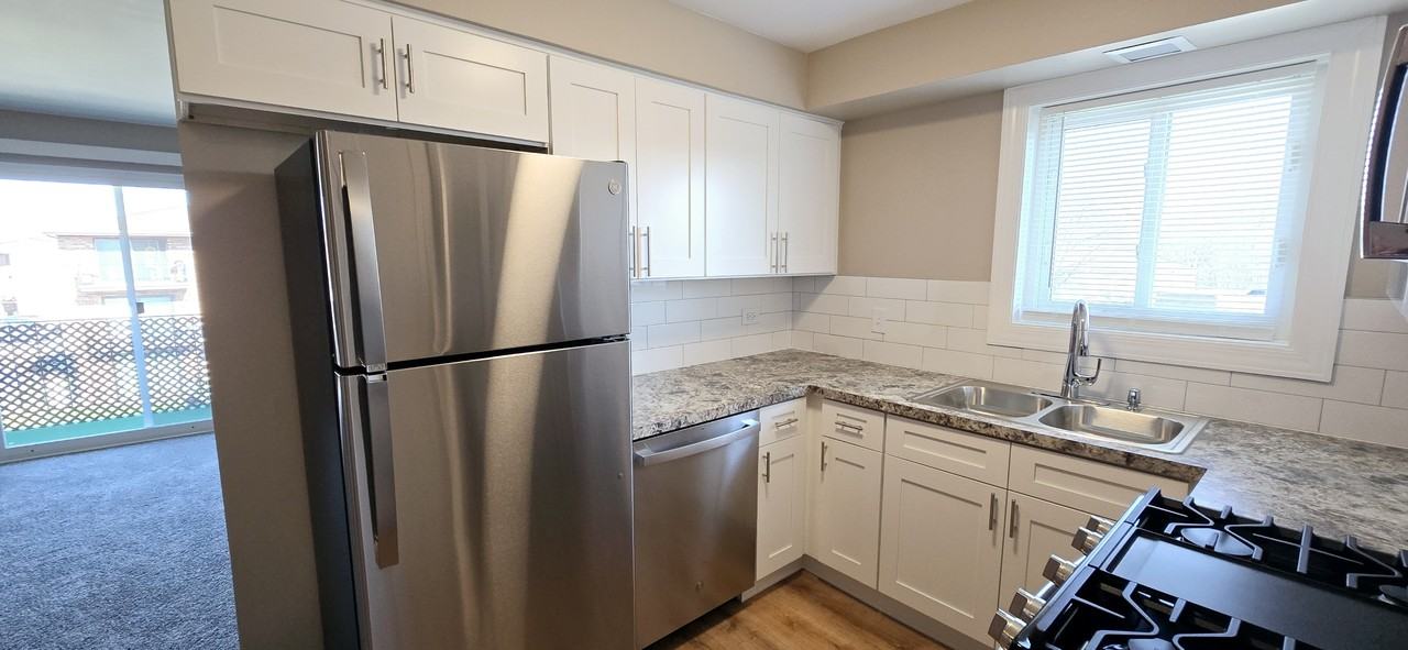 9700 Karlov - Photo 3 of 4