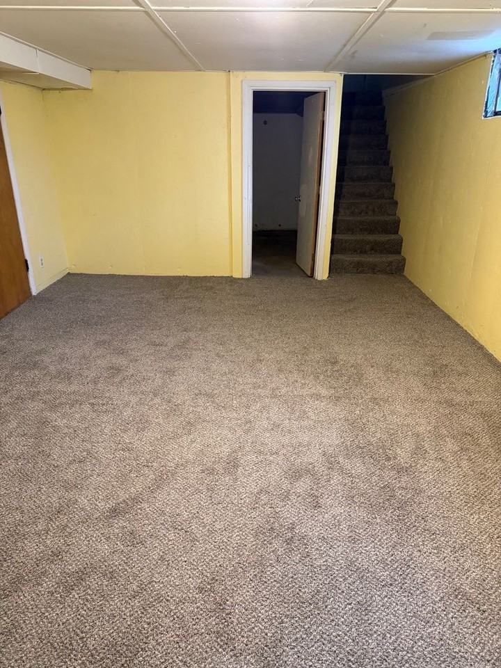 305 S 40th St - Photo 6 of 7