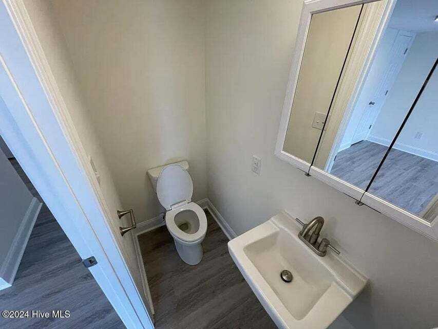 3810 Symi Circle Apt 6 - Photo 5 of 8