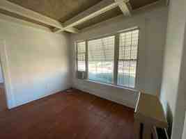 featured image of 201 Monroe St