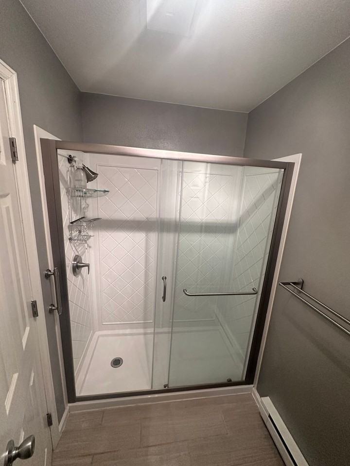 3500 Rolling Green Dr #B8 - Photo 7 of 11