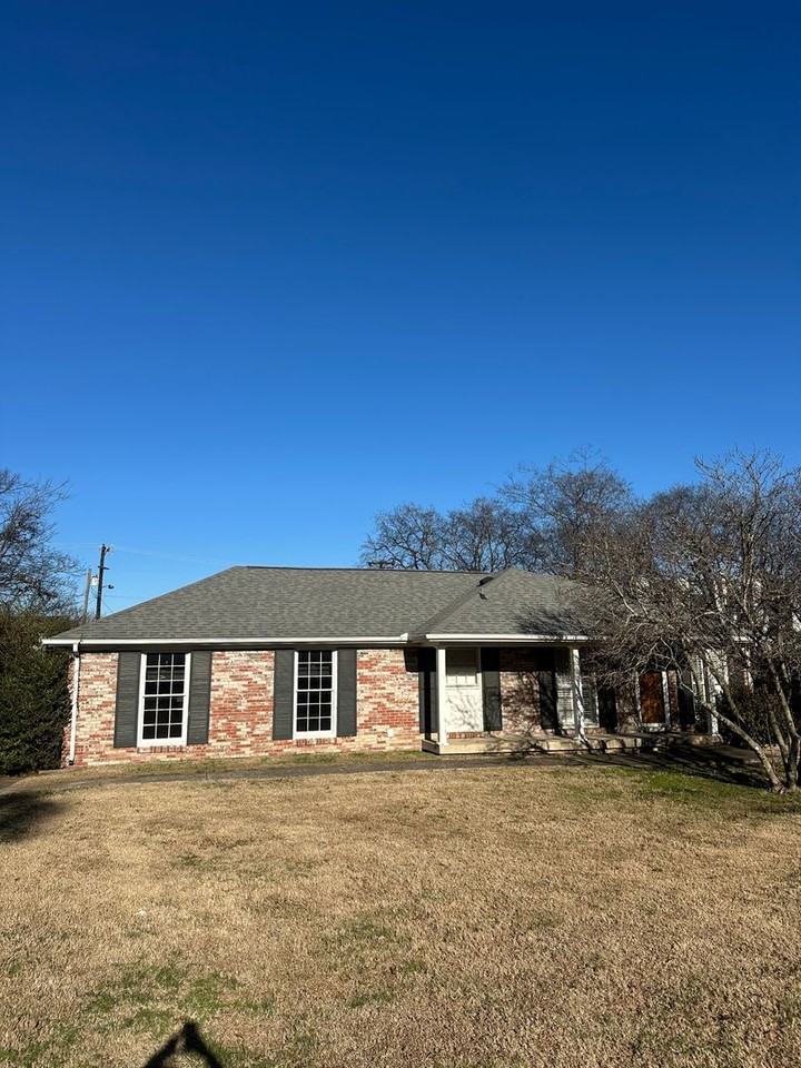 72 Brookwood Ter - Photo 3 of 12