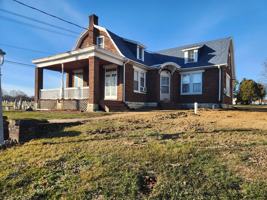 featured image of 651 Lincoln Way W