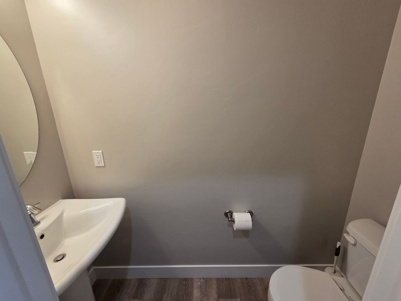 3127 W 1675 N #E - Photo 2 of 31