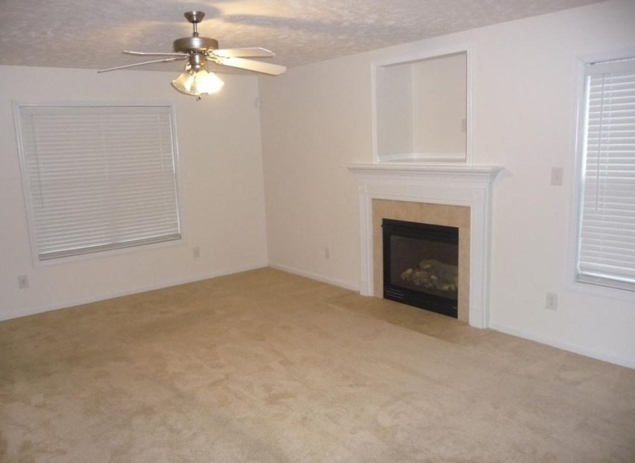 1537 Kershaw Loop - Photo 2 of 6