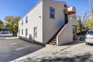 featured image of 323 S Virginia St