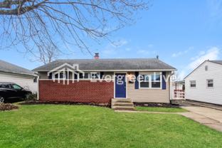 438 N 14th Ave - Photo 1 of 1