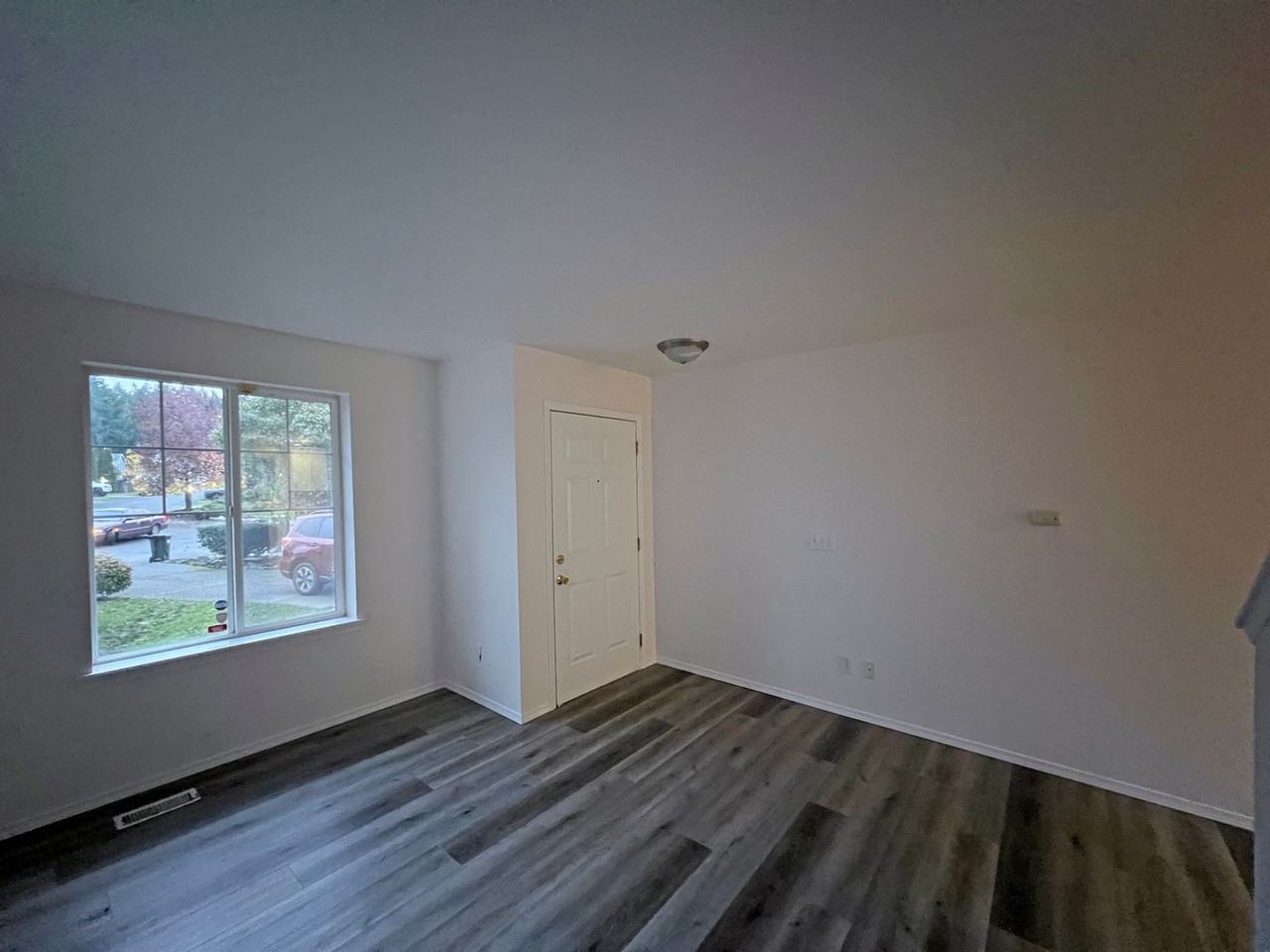 22020 64th Avenue Ct E - Photo 3 of 44