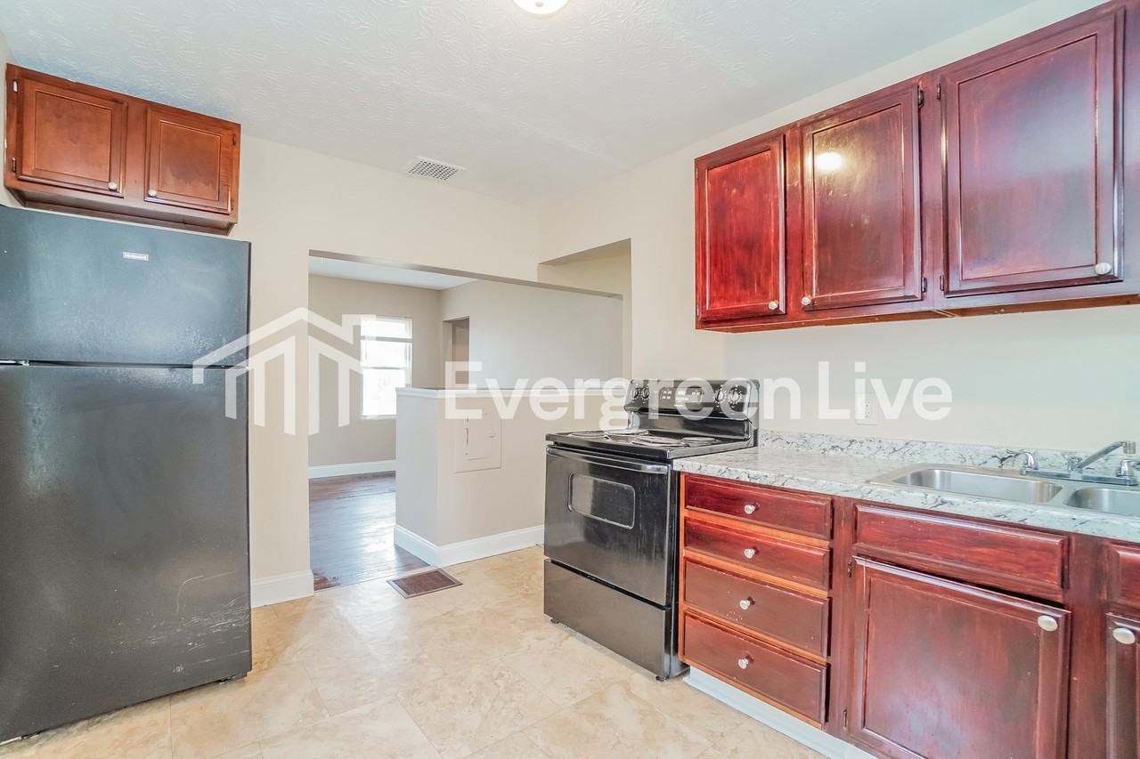 2181 Middlehurst Dr - Photo 6 of 15