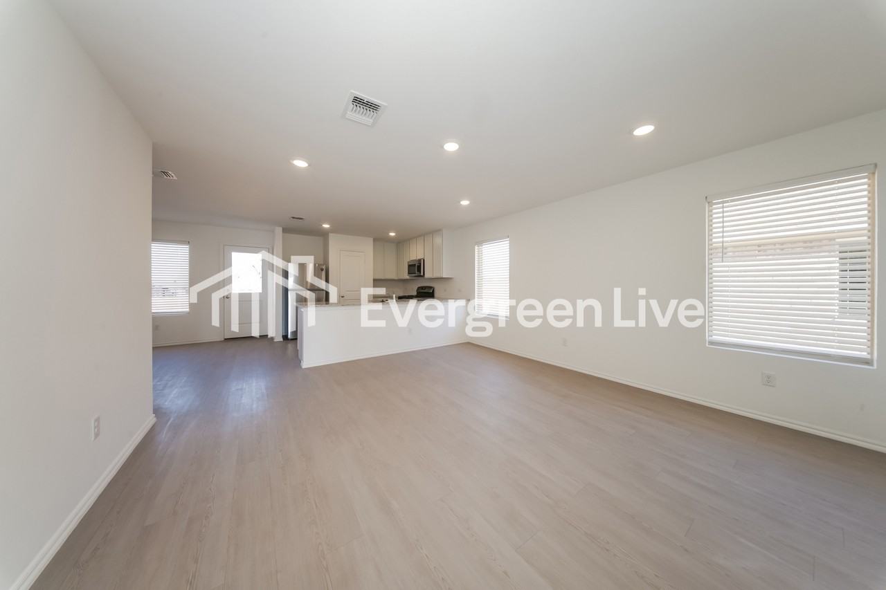 11717 Sw 36th St - Photo 3 of 17