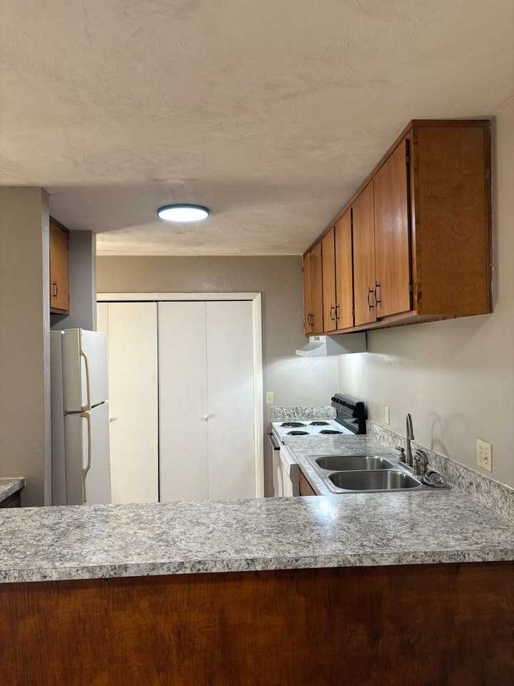 2691 N Point Blvd - Photo 4 of 9