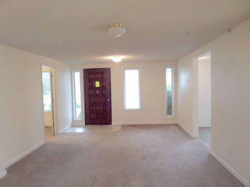 6910 Ne 131st Ave - Photo 3 of 12