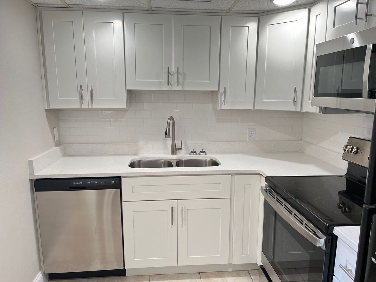 2671 Oak Park Way #113 - Photo 3 of 18