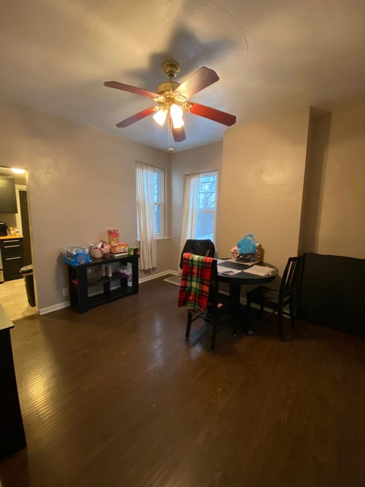 1323 Virginia Ave - Photo 5 of 8