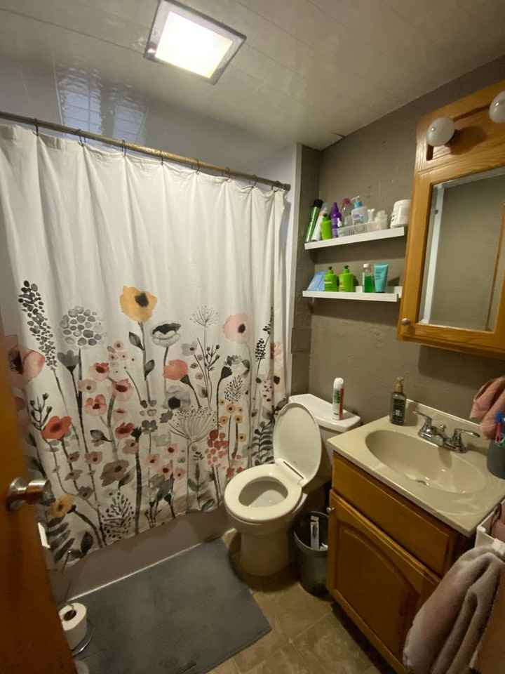 1323 Virginia Ave - Photo 3 of 8